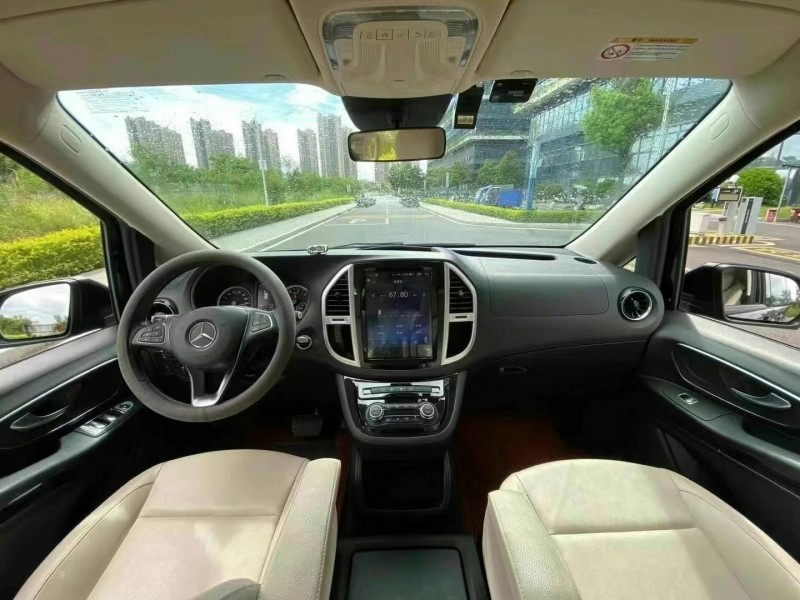 东莞21年奔驰威霆6