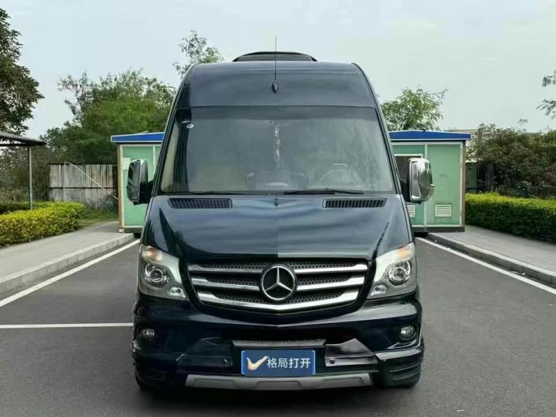 东莞16年奔驰斯宾特1