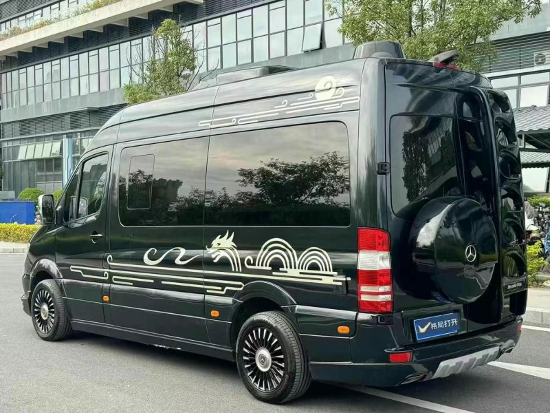 东莞16年奔驰斯宾特8