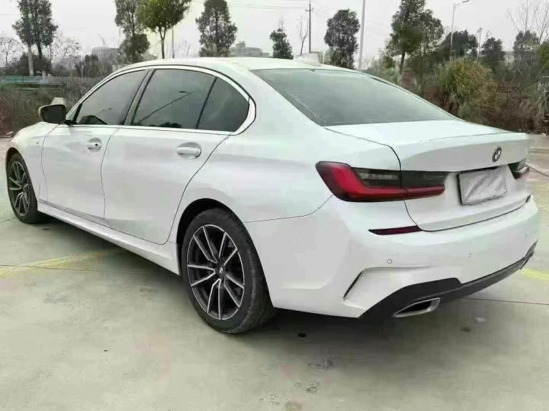 邵阳21年宝马3系7