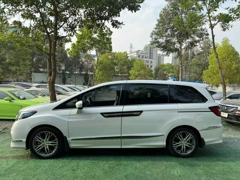 广州21年本田艾力绅4