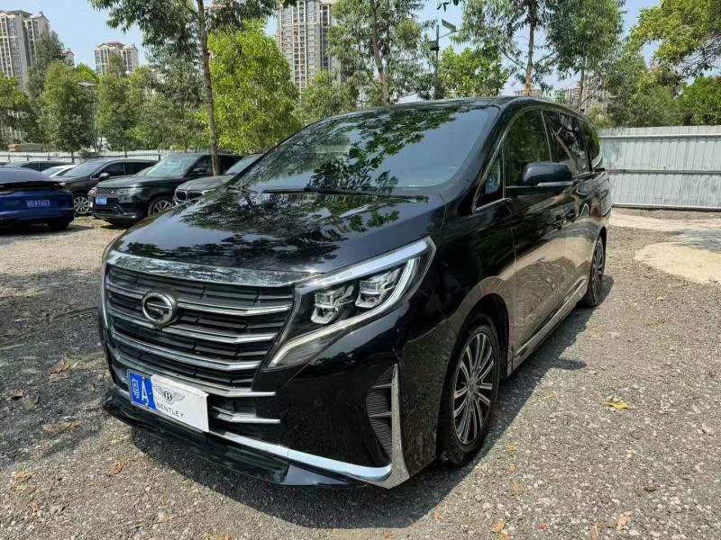 广州20年传祺M82