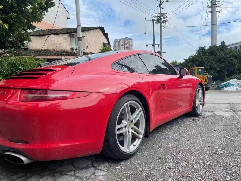 雅安14年保時捷9117