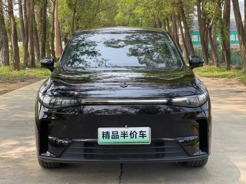 東莞24年零跑汽車C101