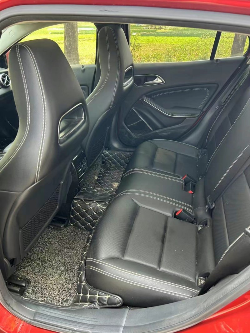 东莞16年奔驰GLA4