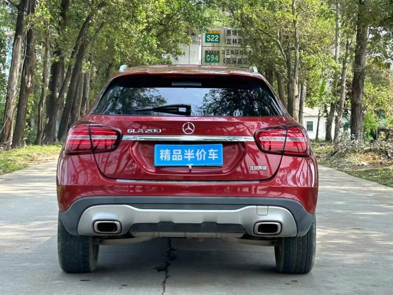 东莞16年奔驰GLA8
