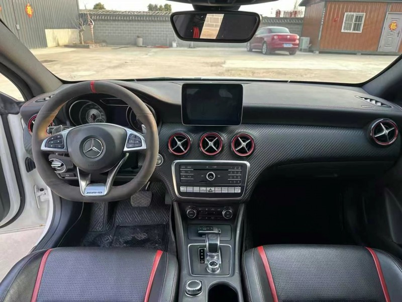 徐州19年奔驰CLA8