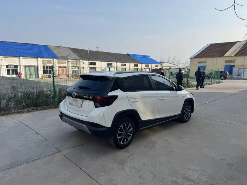 徐州22年丰田YARiS L 致炫4