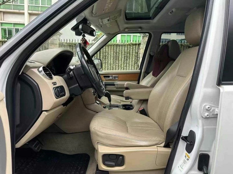 广州12年路虎发现5