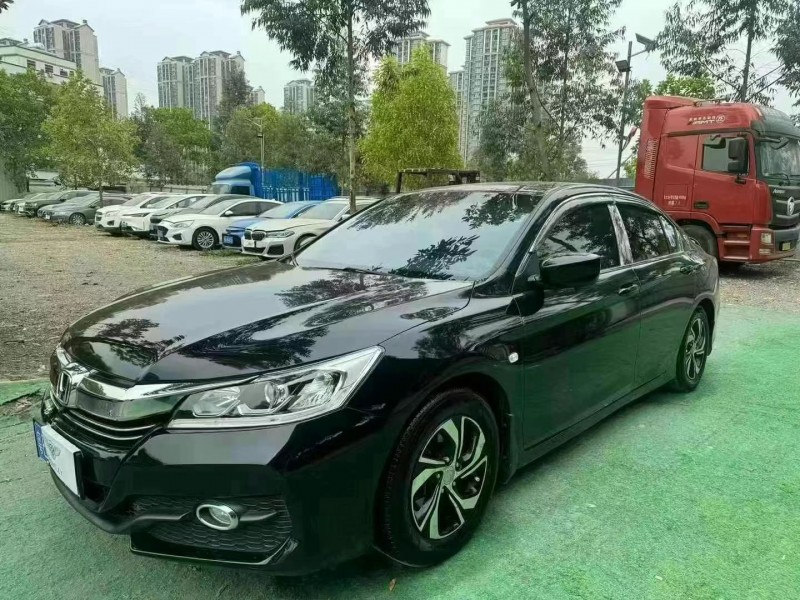 广州16年本田雅阁3