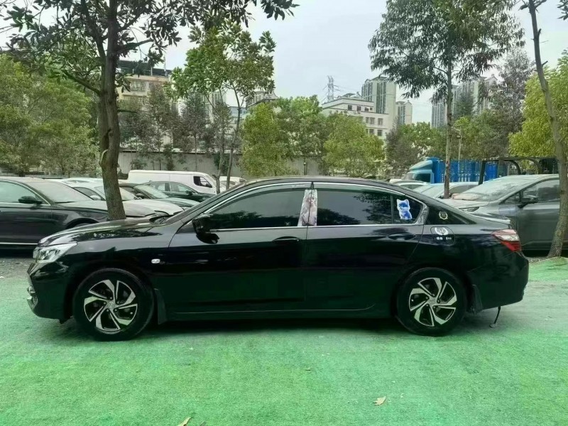 广州16年本田雅阁5