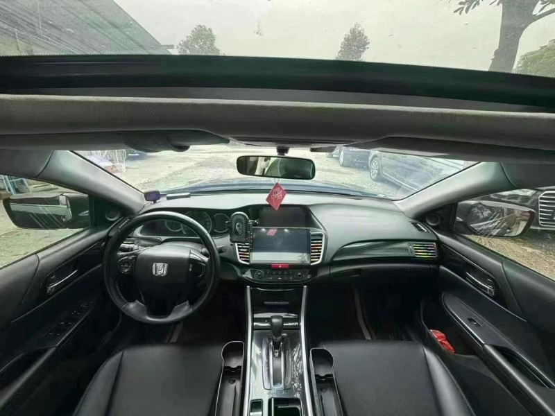 广州16年本田雅阁7