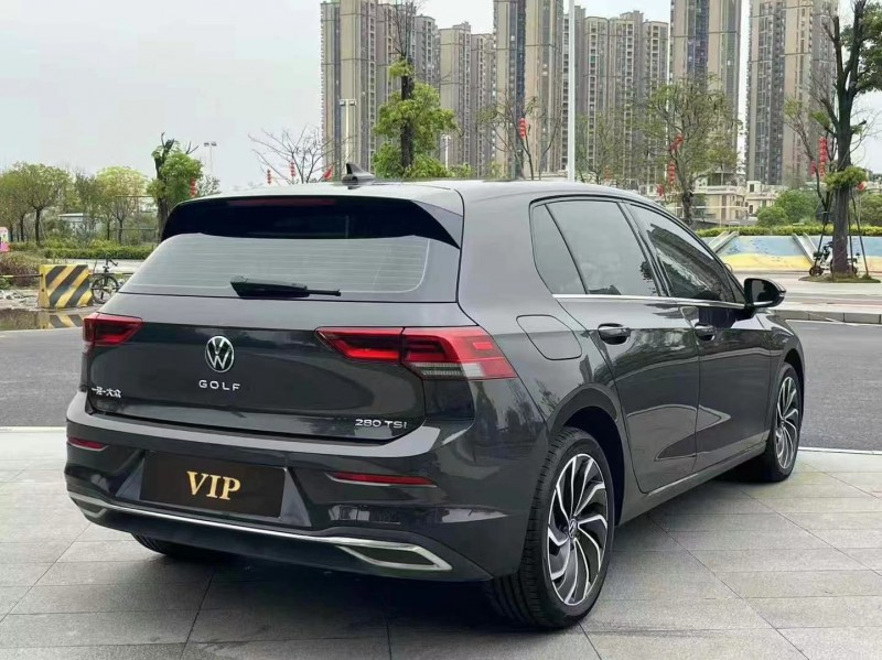 广州24年大众高尔夫8