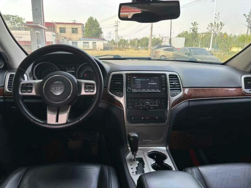 保定13年Jeep大切諾基7