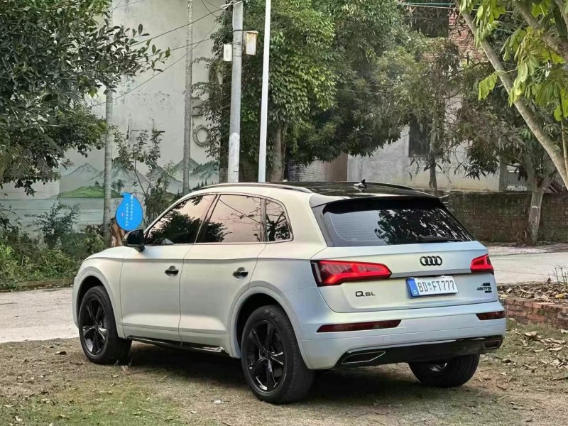 广州19年奥迪Q58