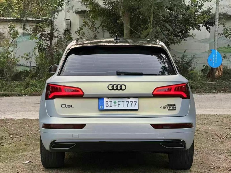 广州19年奥迪Q59