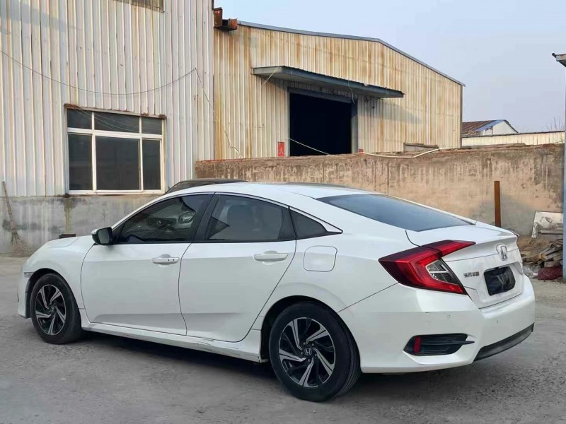 济宁16年本田思域8