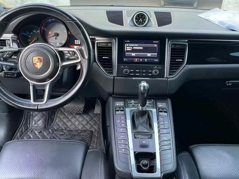 濟寧17年保時捷Macan4