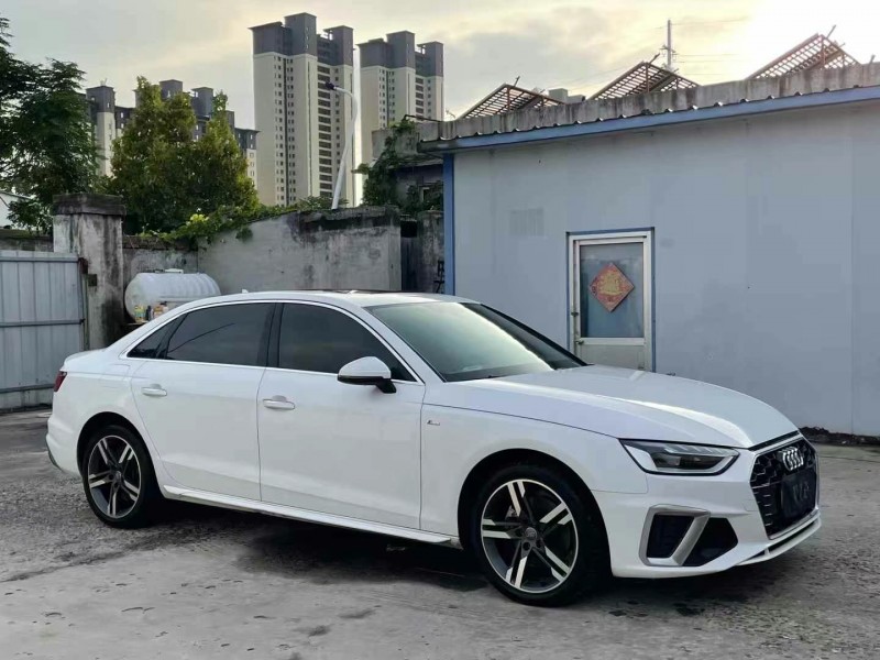 济宁21年奥迪A4L3