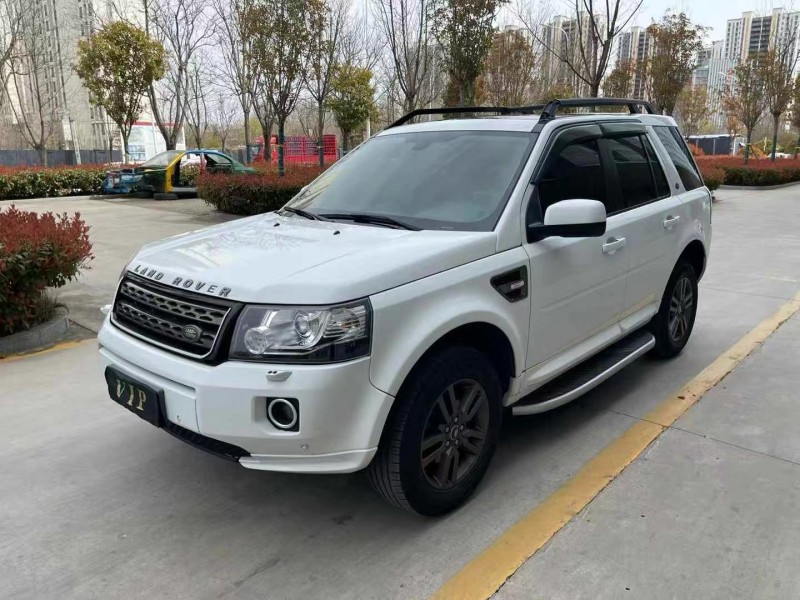 济宁14年路虎神行者3