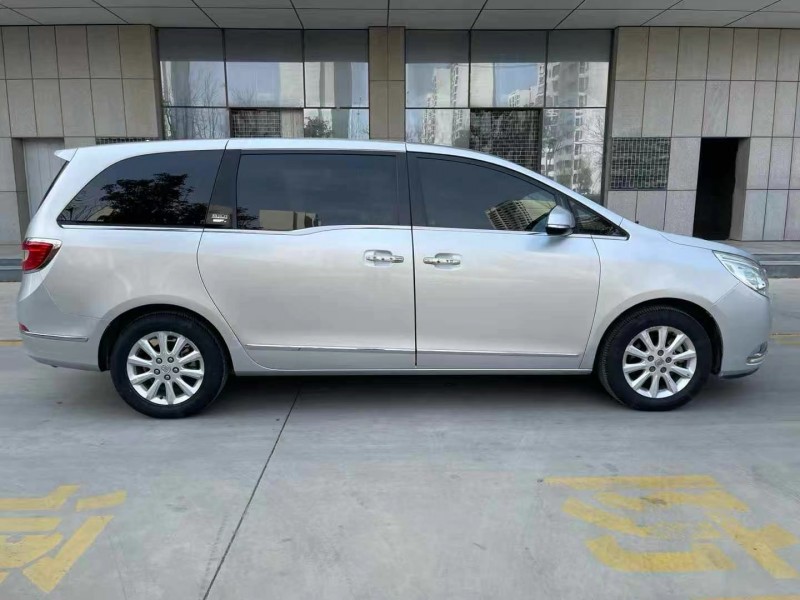 济宁13年别克GL88