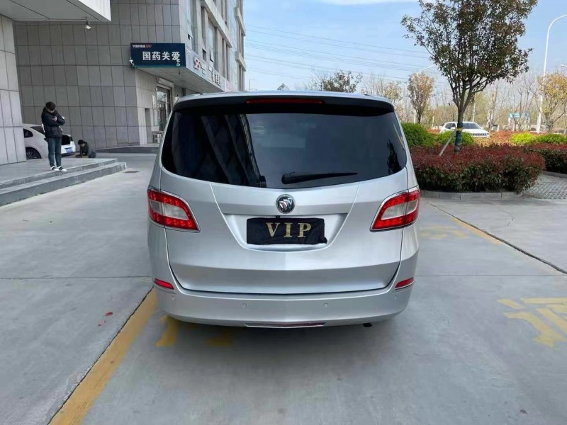 济宁13年别克GL89