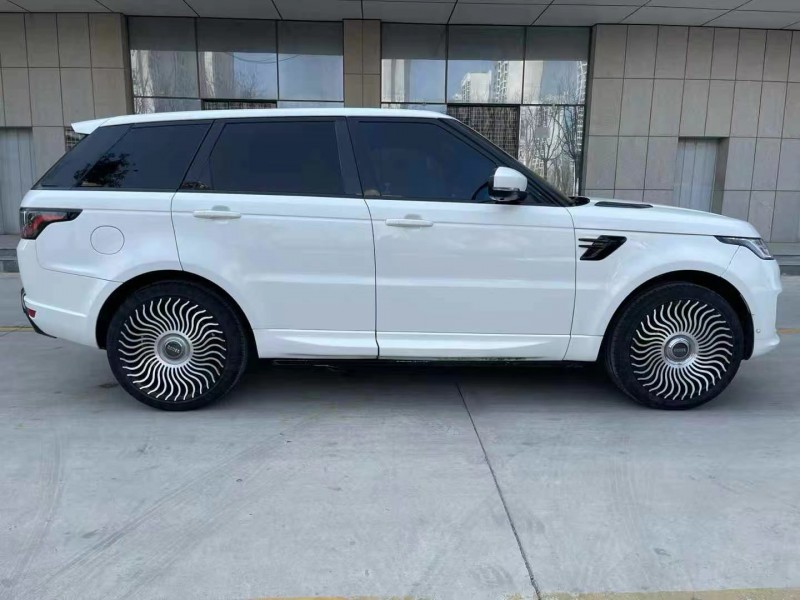 济宁14年路虎揽胜运动8