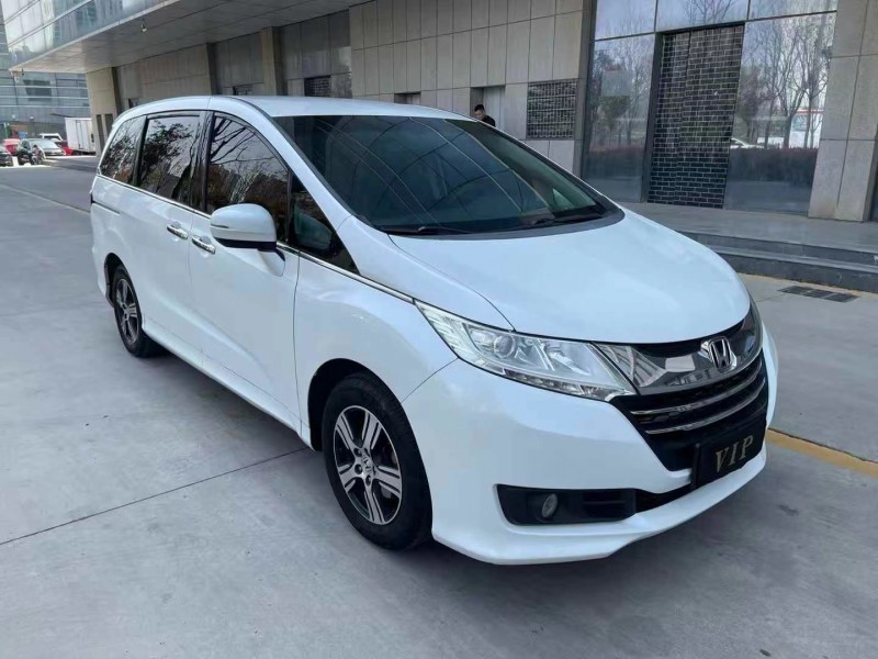 济宁16年本田奥德赛2