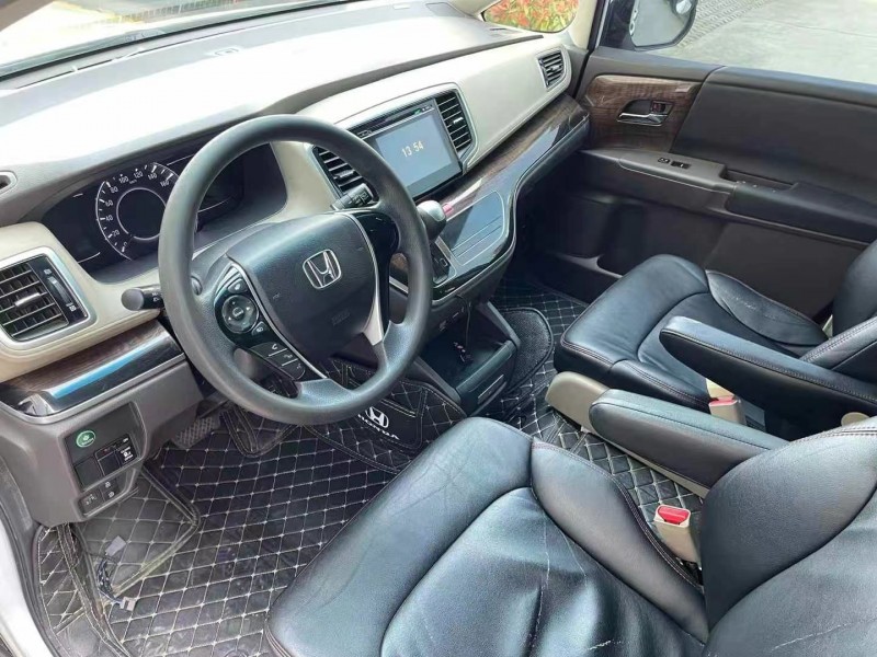 济宁16年本田奥德赛4