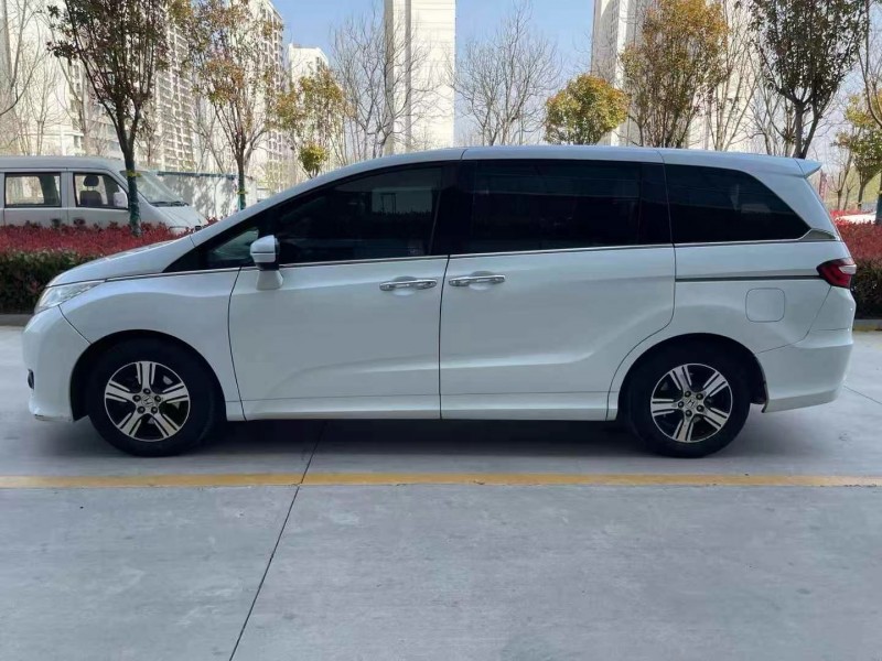 济宁16年本田奥德赛7