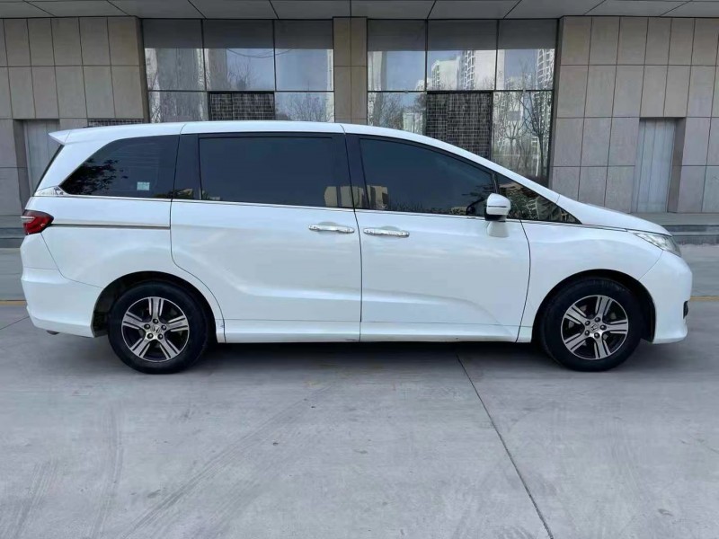 济宁16年本田奥德赛8