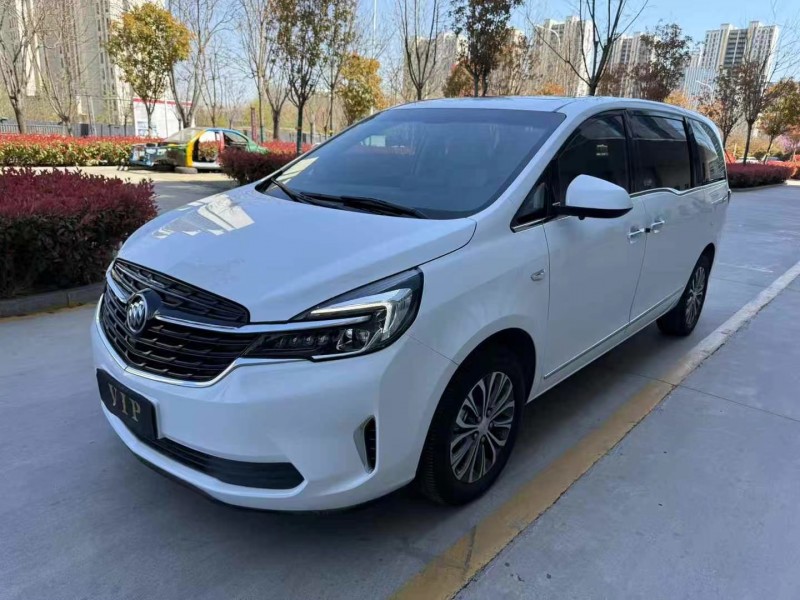 济宁22年别克GL83