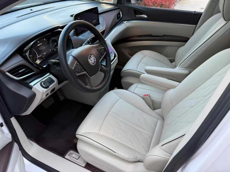 济宁22年别克GL86