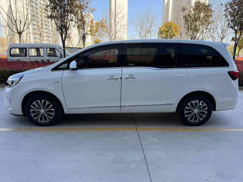 济宁22年别克GL87