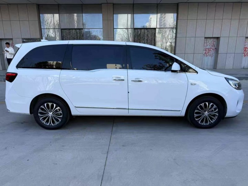 济宁22年别克GL88