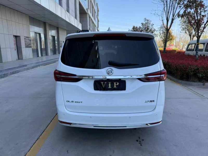 济宁22年别克GL89