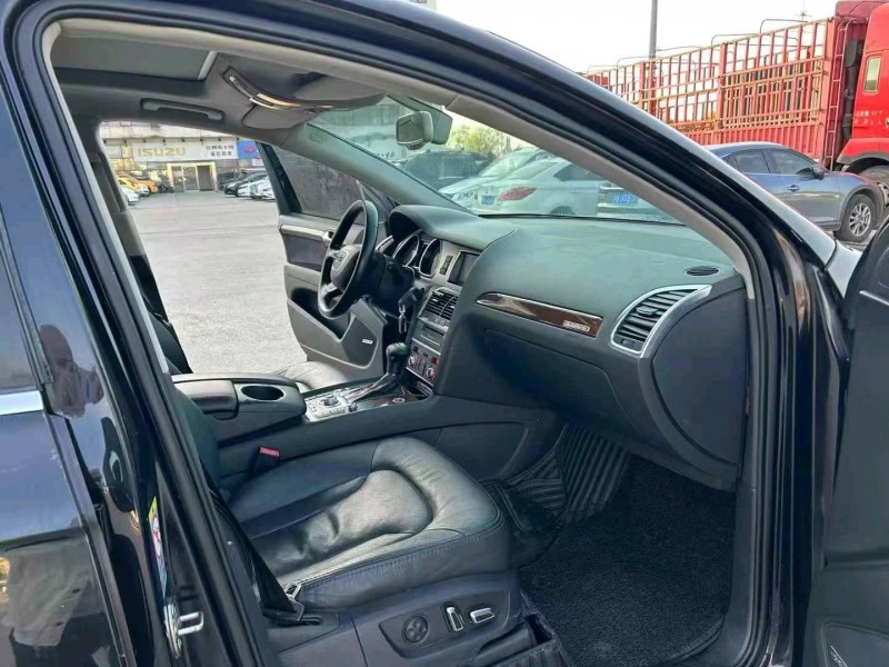 徐州12年奥迪Q77