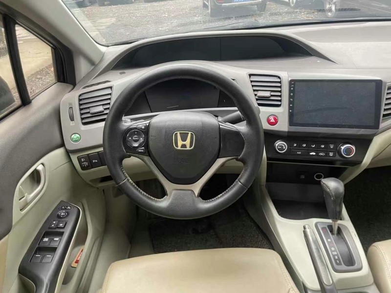 广州12年本田思域9