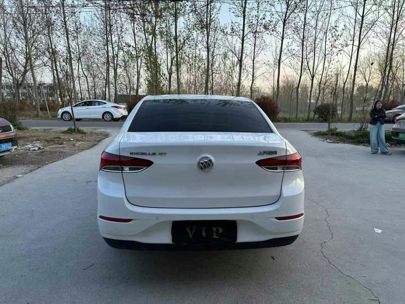 徐州20年别克英朗9