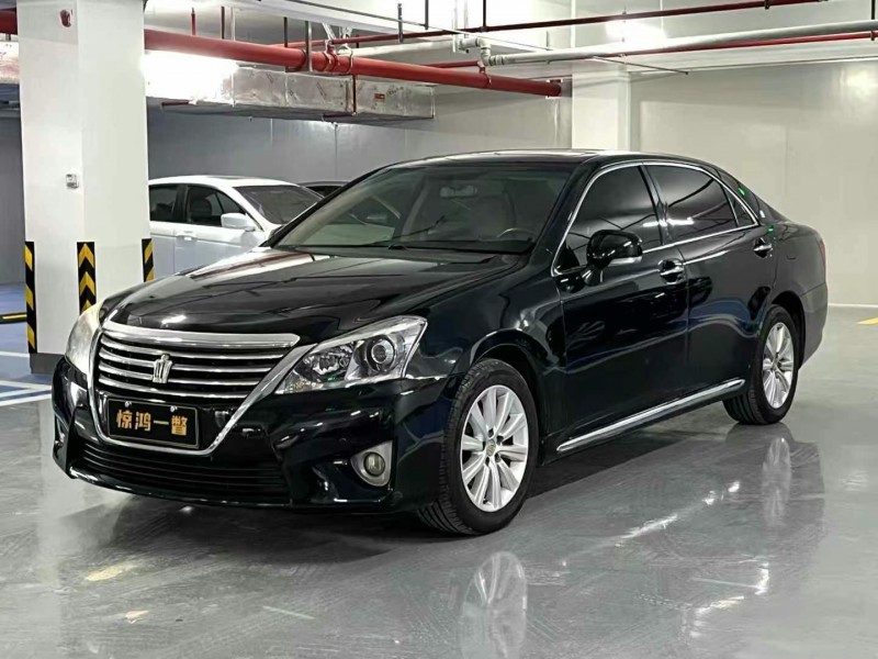 广州14年丰田皇冠3