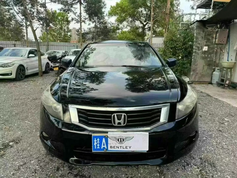 广州09年本田雅阁1