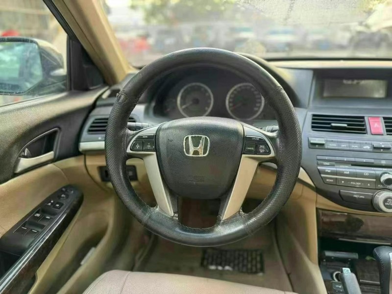 广州09年本田雅阁6