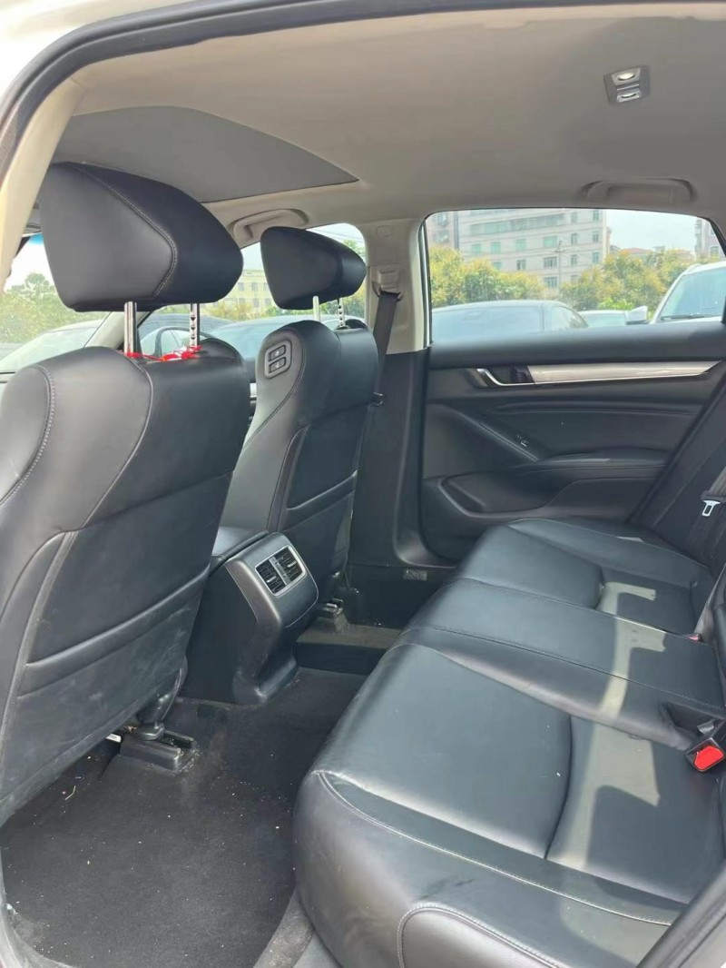 广州20年本田雅阁4