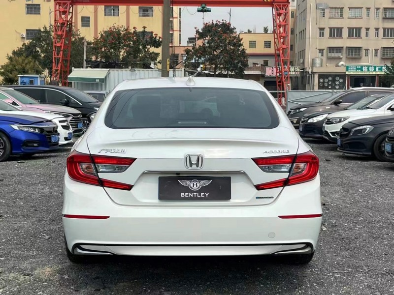 广州20年本田雅阁5