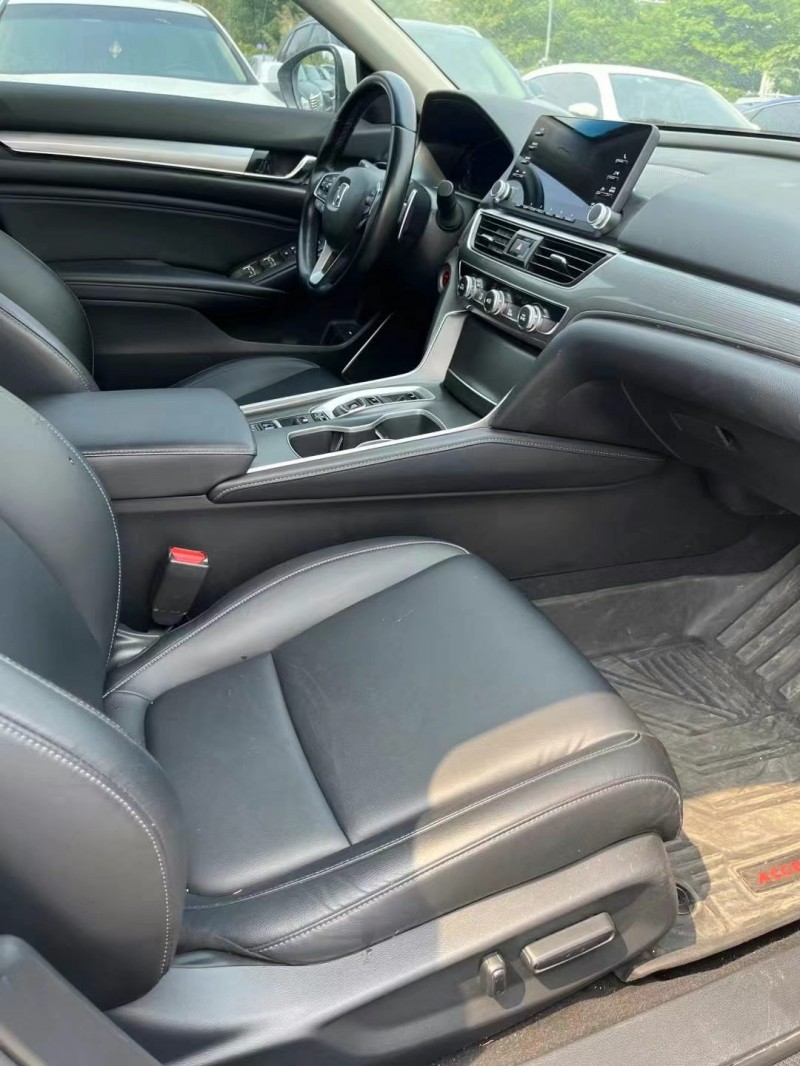 广州20年本田雅阁6