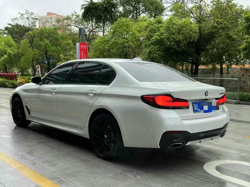 广州23年宝马5系7
