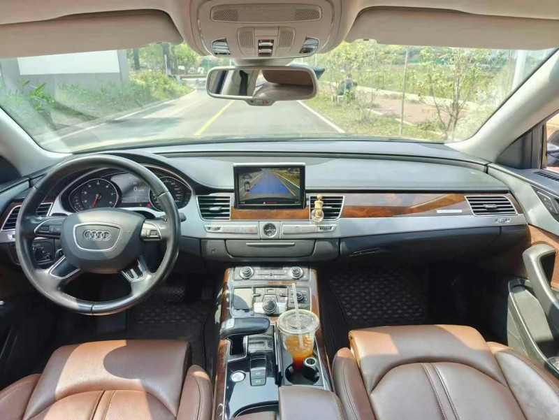 广州16年奥迪A8L6