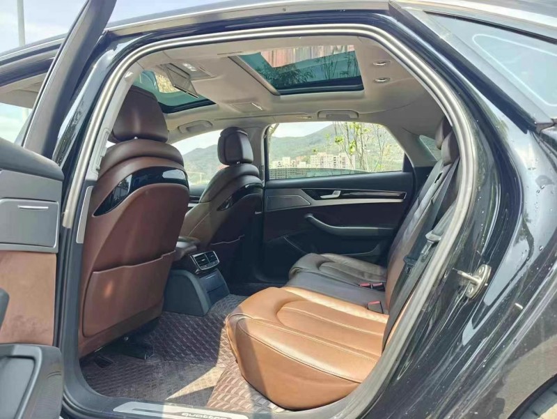 广州16年奥迪A8L7