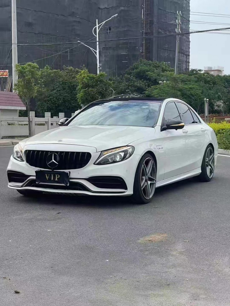 广州17年奔驰C2