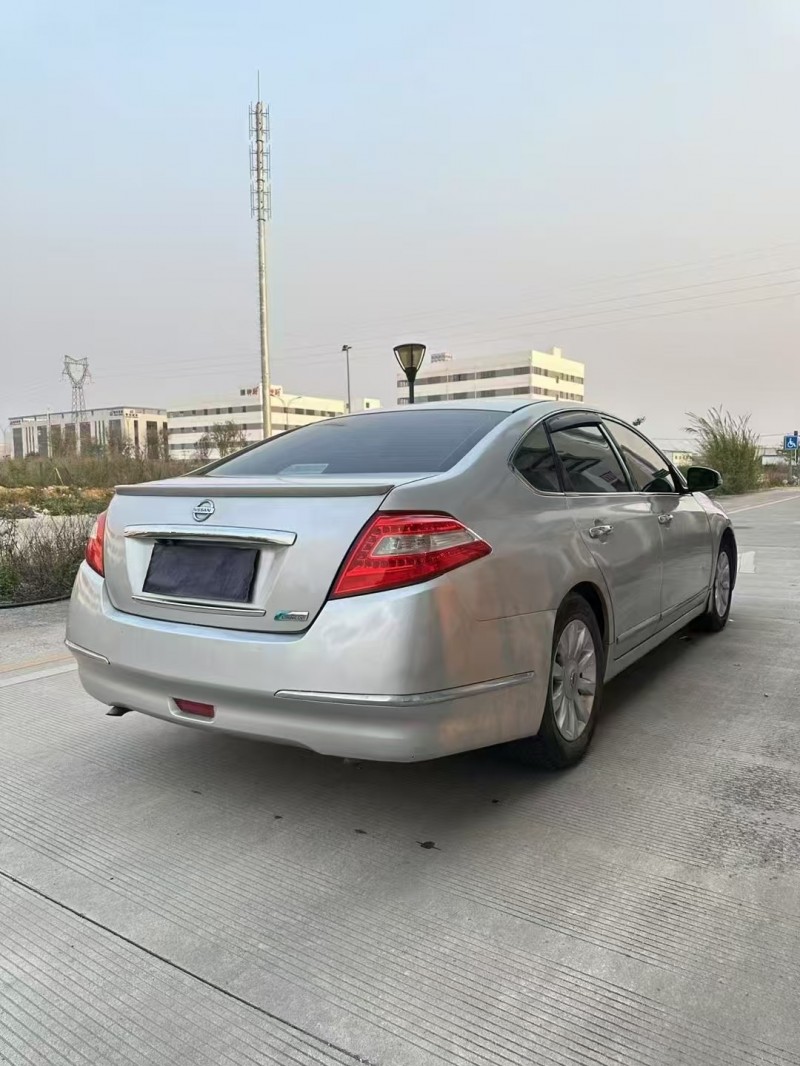 廣州10年日產天籟5